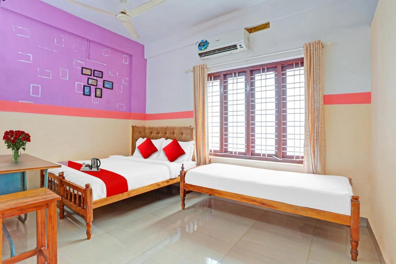 Spot On The New View Regency Thiruvananthapuram Exterior foto