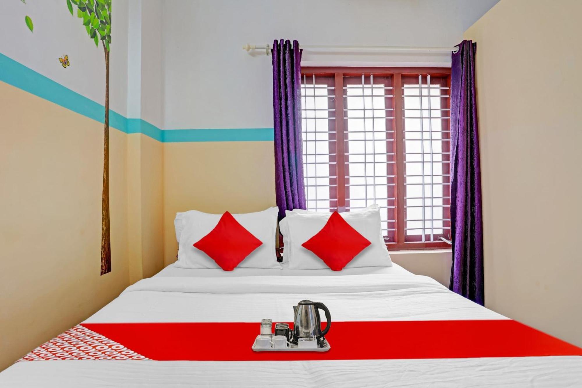 Spot On The New View Regency Thiruvananthapuram Exterior foto