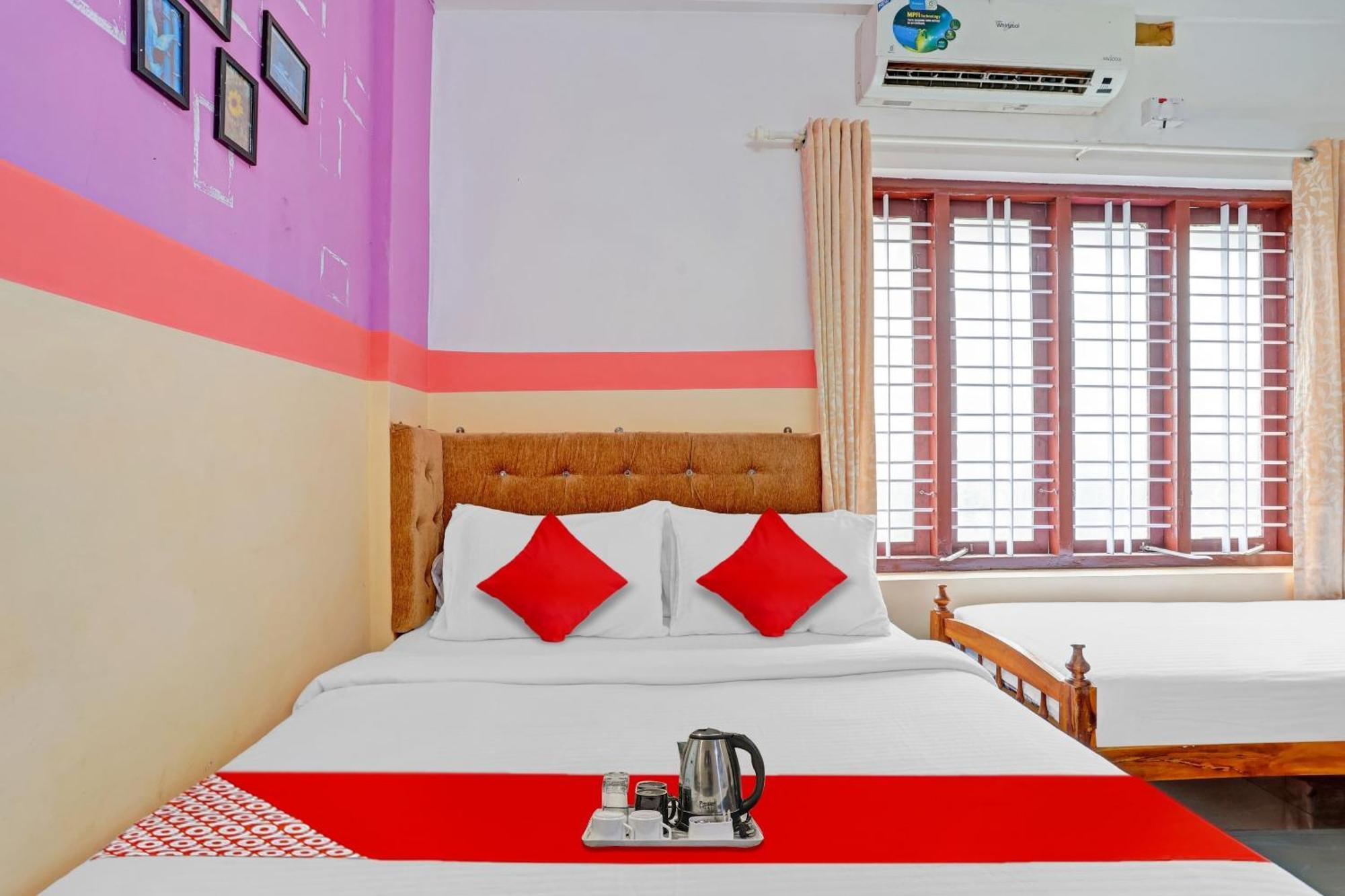 Spot On The New View Regency Thiruvananthapuram Exterior foto
