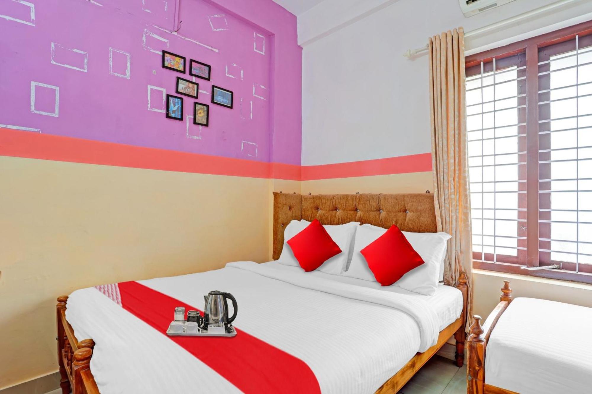 Spot On The New View Regency Thiruvananthapuram Exterior foto